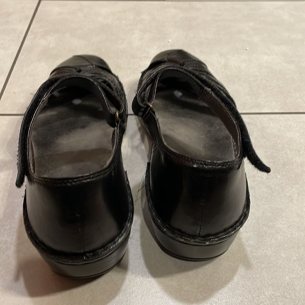 ARAVON by New Balance woman’s black sandal - Picture 4 of 8